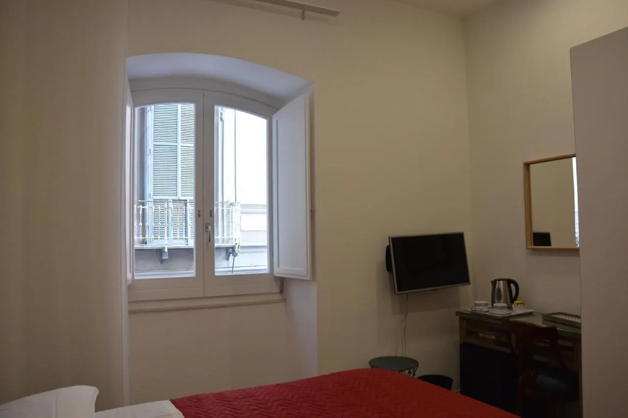 Bed and Breakfast Dimora Megaride Napoli 2*,