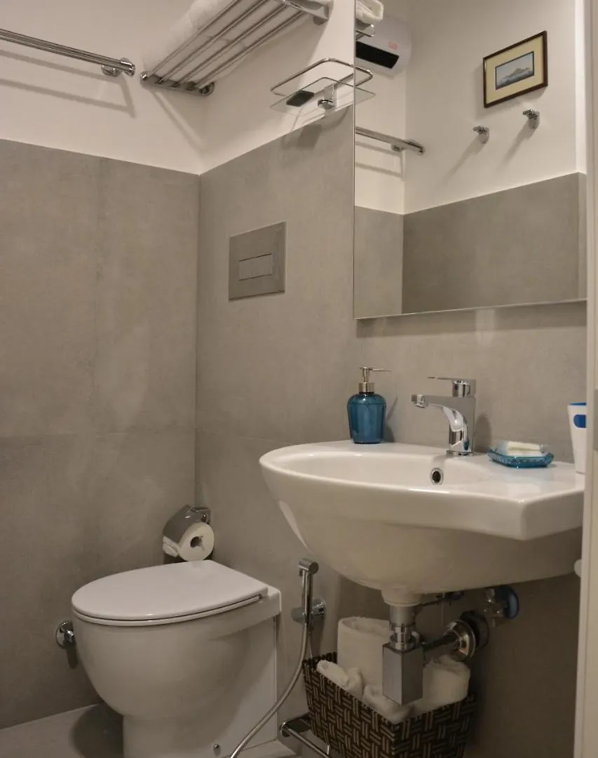 Dimora Megaride Bed & Breakfast Naples