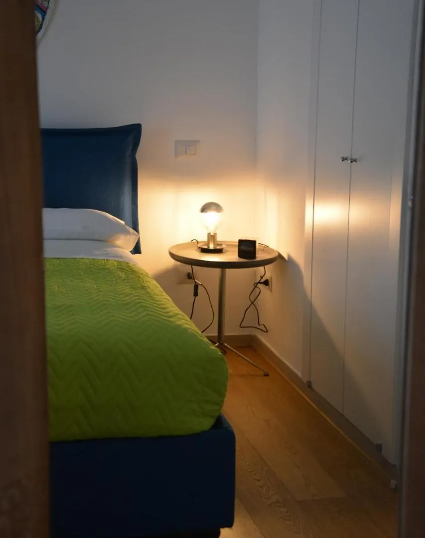 Bed and Breakfast Dimora Megaride Napoli Italia