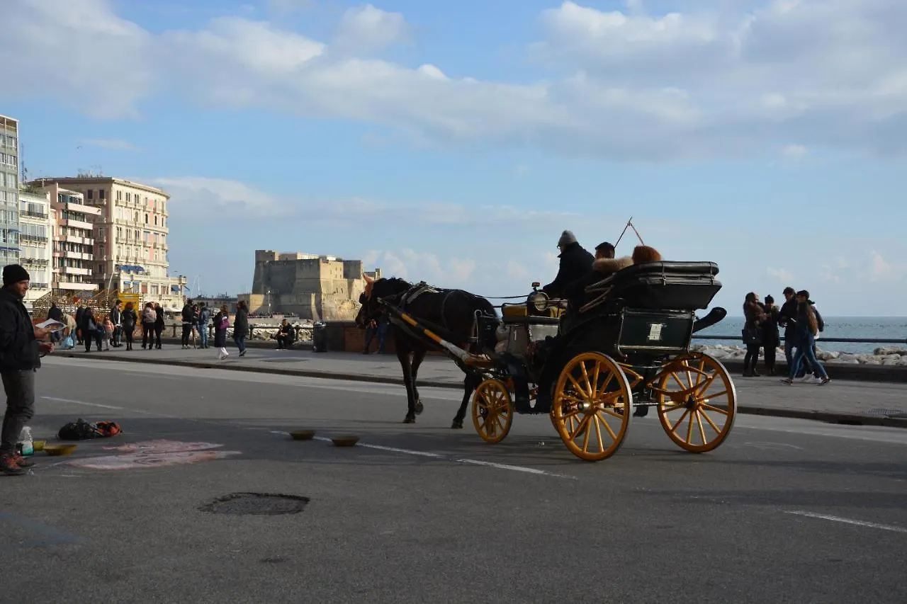 Dimora Megaride Bed & Breakfast Naples